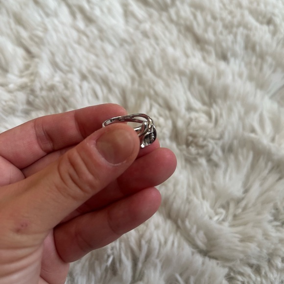 Sterling silver diamond lotus ring size 6 - Picture 4 of 8